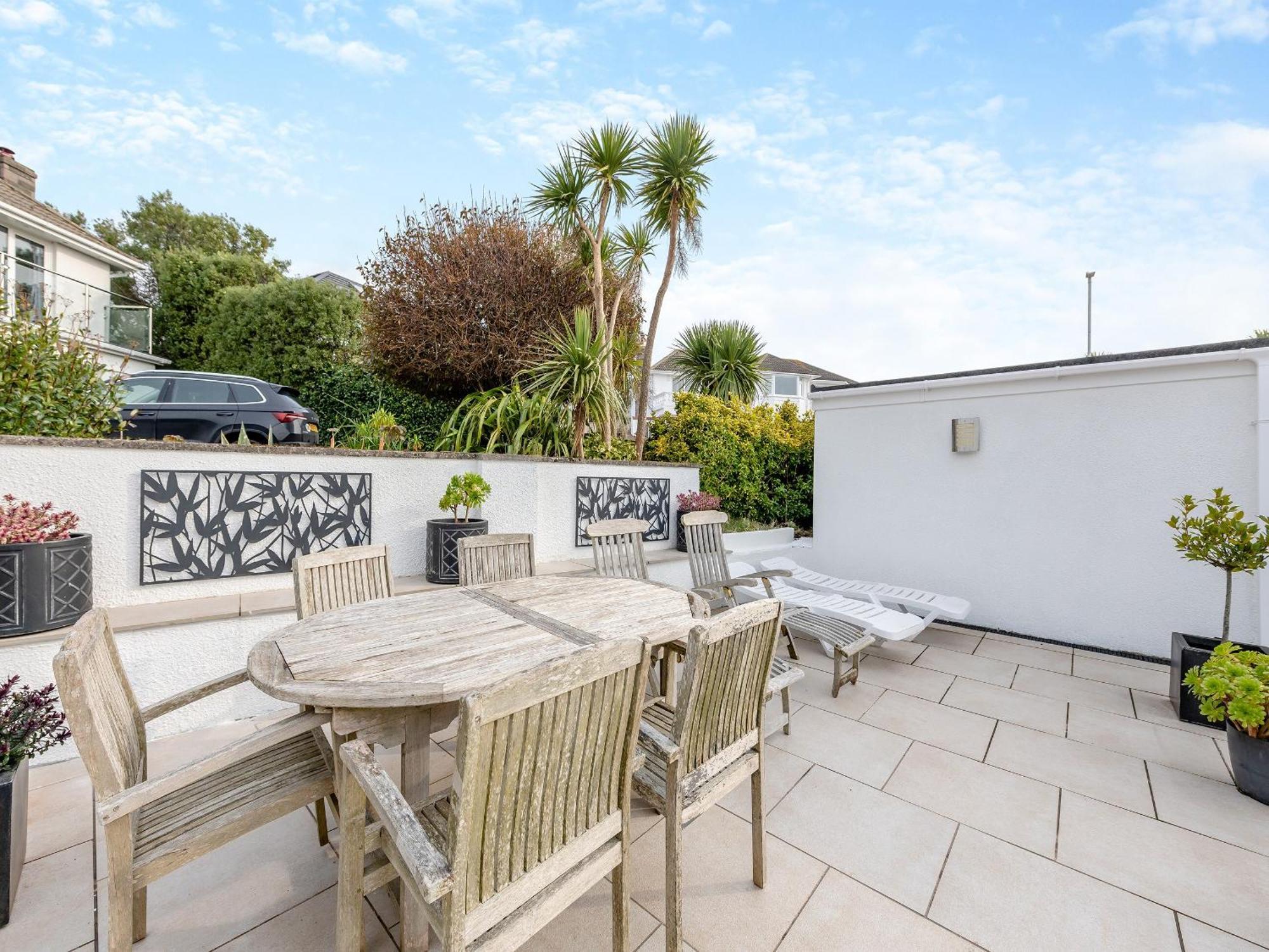 Lyndhurst Torquay