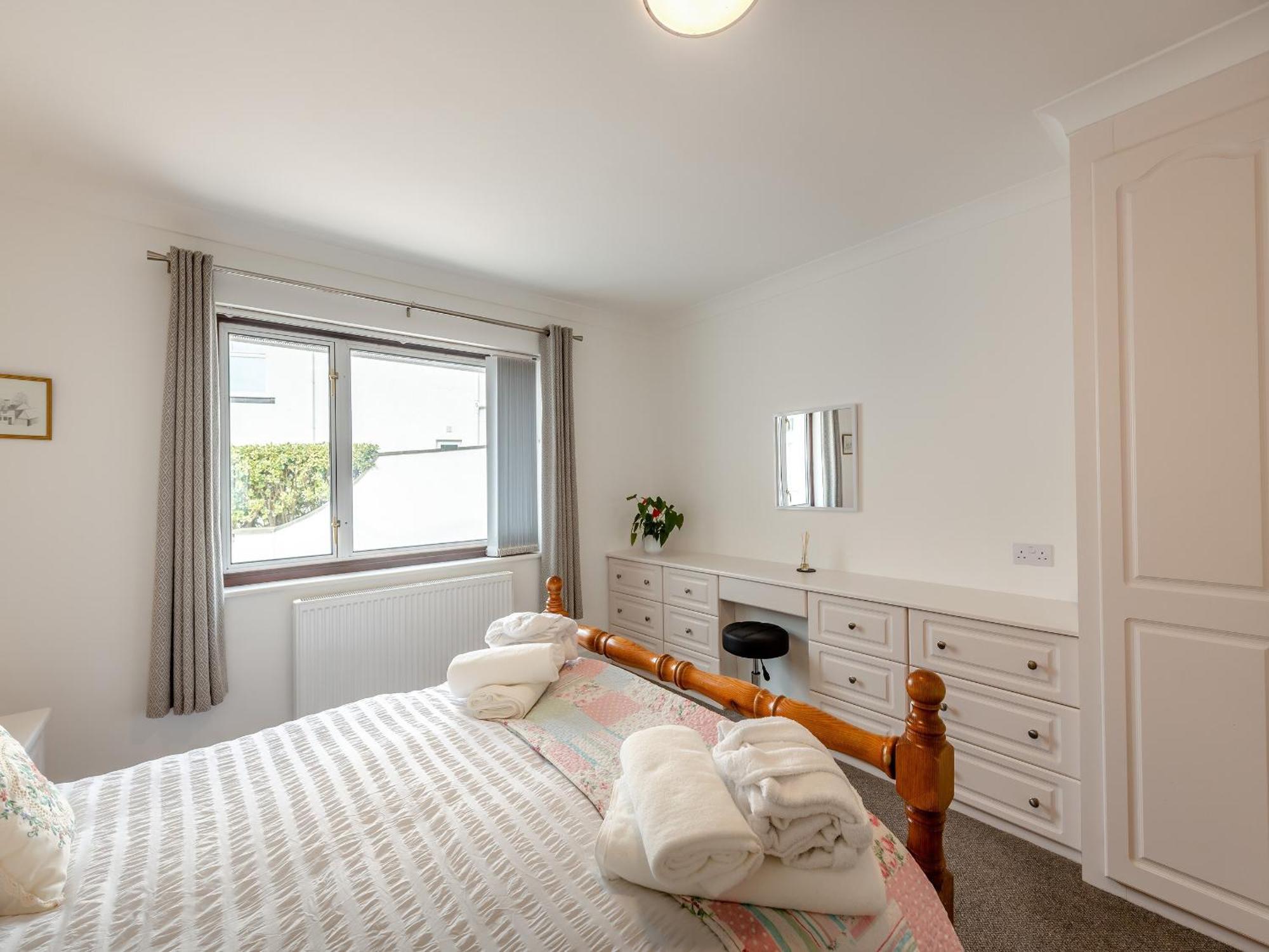 Lyndhurst Apartment